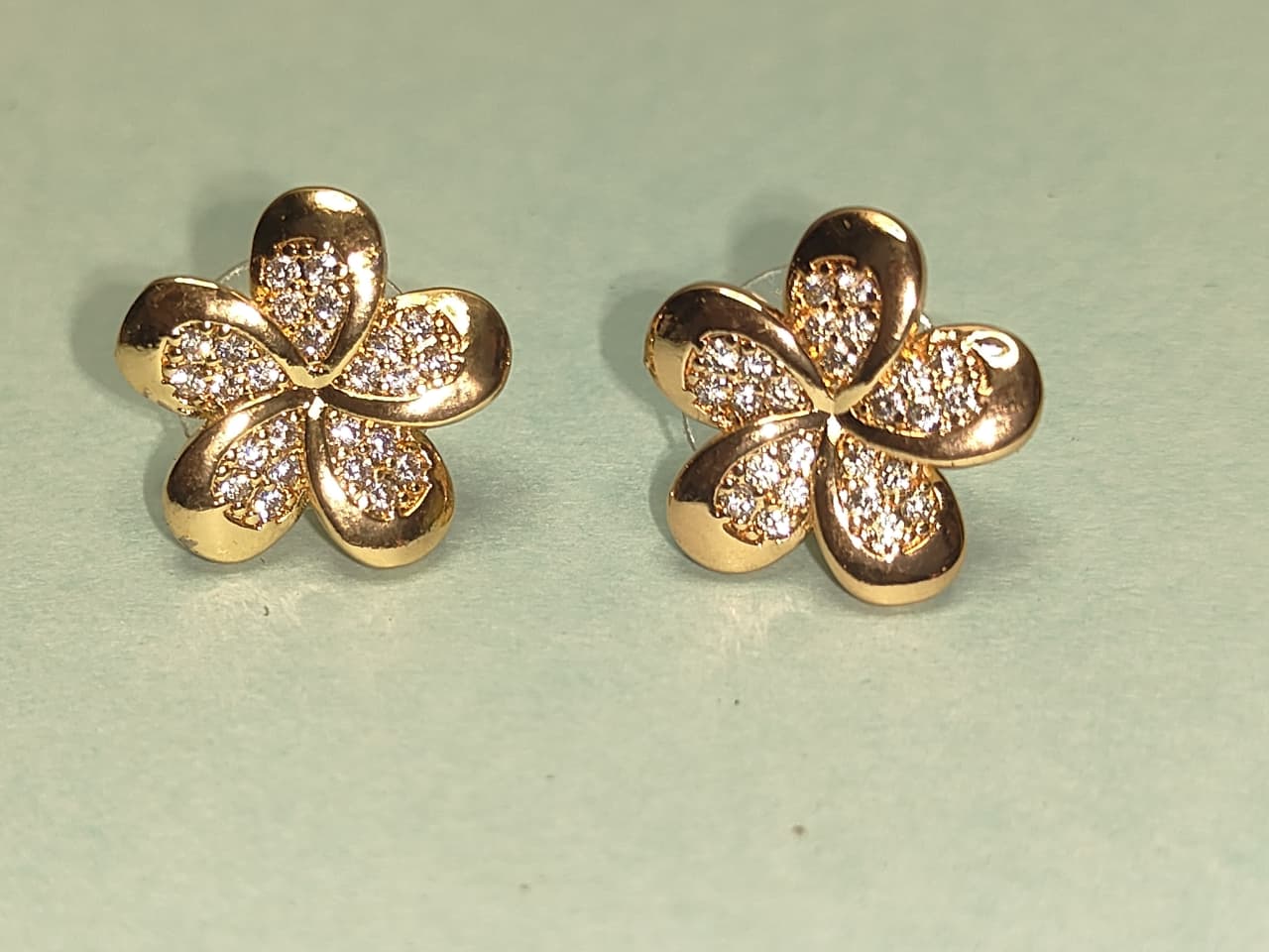 1. 🌟Luxury Anti-Tarnish Golden Jewellery Combo – Festive Limited Offer 🌟